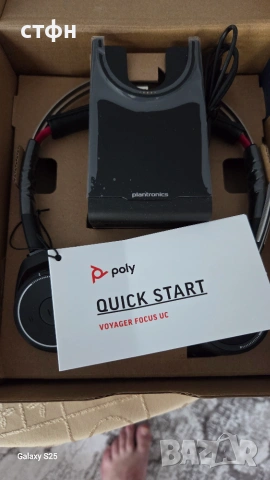 Безжични слушалки Plantronics Voyager Focus UC, снимка 3 - Друга електроника - 55136833