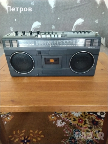 Продавам стар български радиокасетофон Resprom RMS 323 (Респром РМС 323)
