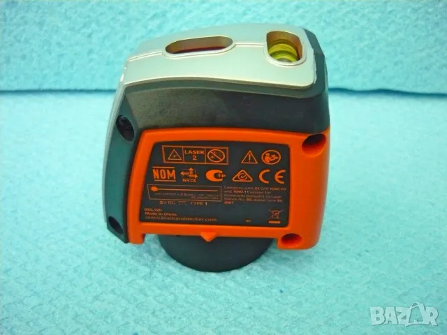 Black g Decker - линеен лазерен нивелир, снимка 7 - Измервателни инструменти - 55512090