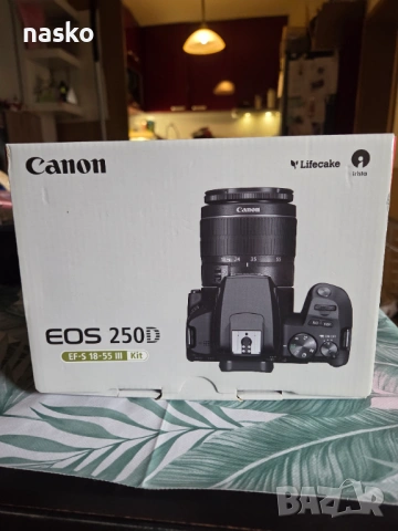 Canon EOS 250D камера тяло, снимка 10 - Камери - 54772796