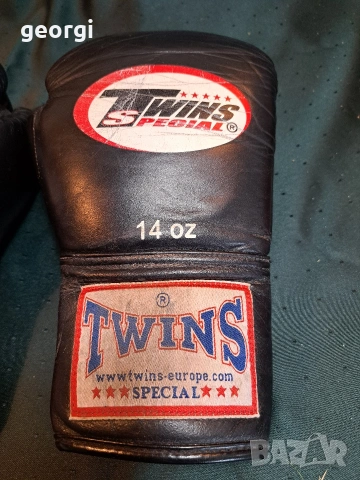 боксови ръкавици Twins Special 14 OZ 35/3, снимка 2 - Бокс - 54726417