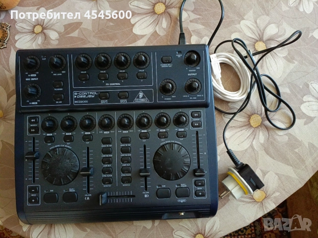 DJ controller BCD 2000