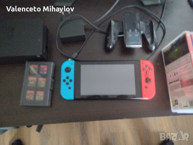 Nintendo Switch s microSD 200 GB +6 igri 