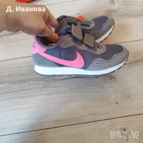 Нови маратонки на Nike, снимка 3 - Детски маратонки - 54706114
