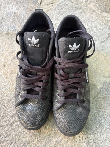 Оригинални дамски кецове със скрита платформа  Adidas. Без кутия. Размер 40. Стелка-25.5см.  , снимка 2 - Кецове - 55607044
