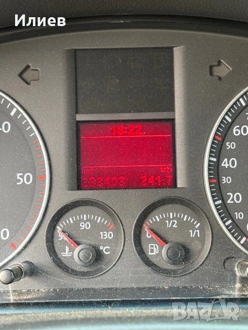 Vw touran 1.9 TDI, снимка 9 - Автомобили и джипове - 55002387