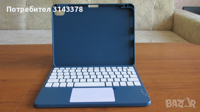 Магнитен калъф с RGB клавиатура за iPad Air 11 и 10.9