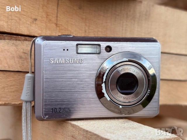 Samsung ES57 10.2MP Digital Camera