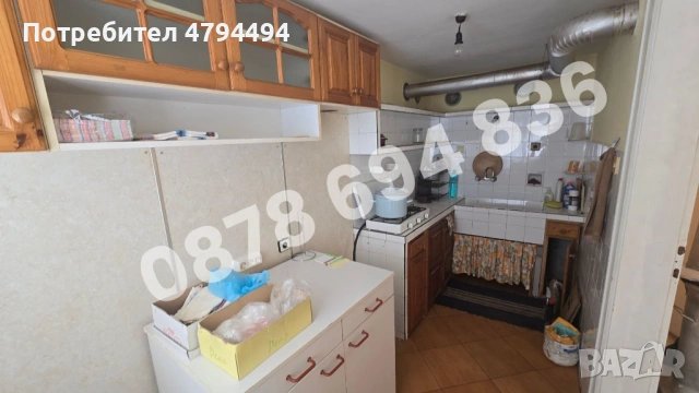 Два етажа от къща с гараж и двор в кв. Варош, Разград, снимка 13 - Етаж от къща - 54170930