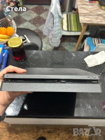 Play Station 4 slim 500