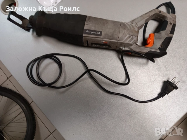 Електрически саблен трион- DAEWOO., снимка 3 - Триони и циркуляри - 54432551