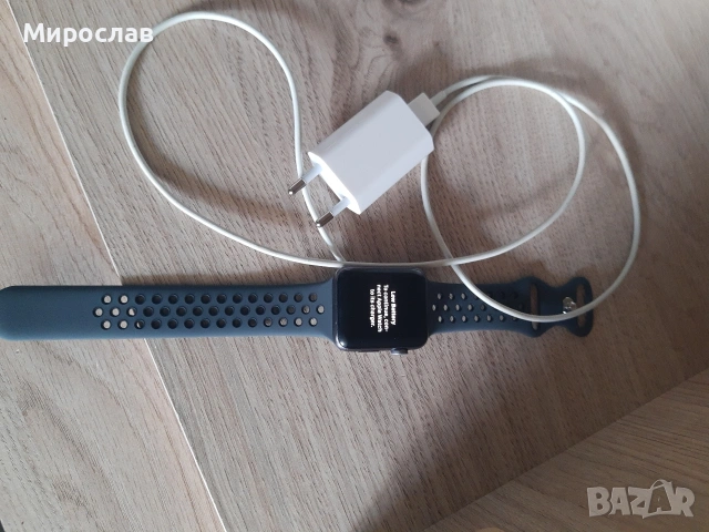apple Watch Series 2 Nike+ 42 мм , снимка 2 - Аксесоари за Apple - 54425124