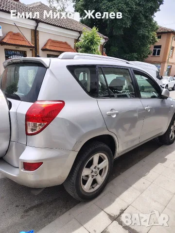 Toyota RAV4 2.2 D4D 2007 г. , снимка 7 - Автомобили и джипове - 55617118