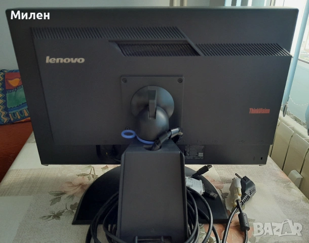 Монитор Lenovo, снимка 6 - Монитори - 54808619