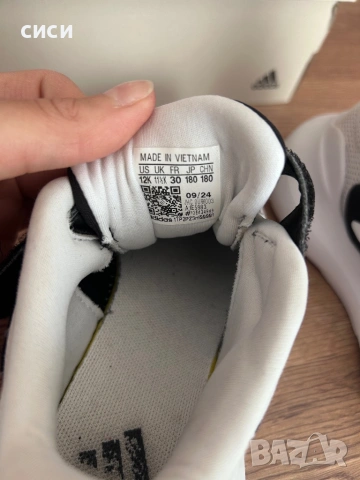 Маратонки Adidas, снимка 5 - Детски маратонки - 54344636
