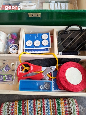 дървена кутия несесер с шивашки принадлежности 34/4, снимка 2 - Антикварни и старинни предмети - 54095158