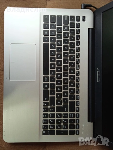 Asus R556 Intel i3 4005U 500GB отлична батерия, снимка 2 - Лаптопи за дома - 55231174