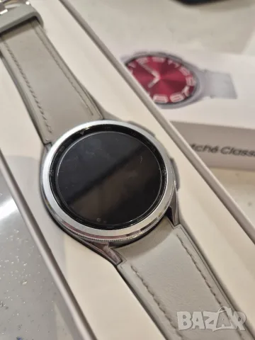 Samsung Galaxy Watch 6 Classic 43 mm Silver + допълнителни аксесоари