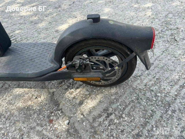 КАТО НОВА: Електрическа тротинетка Segway Ninebot F-серия + Подарък чанта, снимка 7 - Други спортове - 54387643
