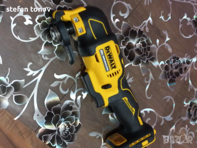 мултифункционален осцилираш инструмент безчетков dewalt dcs354