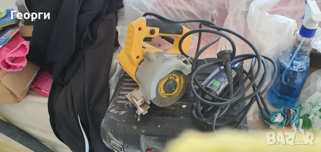 ръчен циркуляр за камък DEWALT 