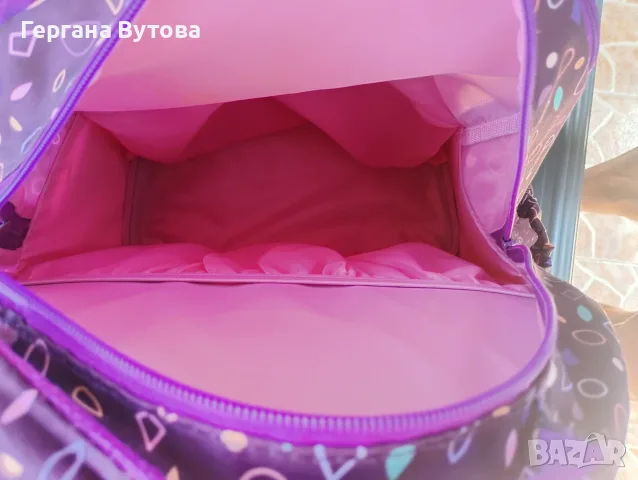 Ергономични раница за първи клас. За момиче. Много запазена. Няма скъсано. , снимка 10 - Раници - 55639840