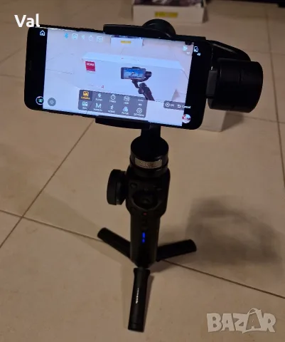 Стабилизатор за смартфони-Гимбал- Zhiyun-Tech SMOOTH 4, снимка 6 - Чанти, стативи, аксесоари - 50407530