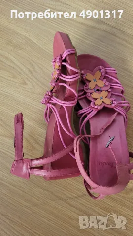 нови кожени сандали Clarks, 40ти номер, снимка 6 - Сандали - 55467835
