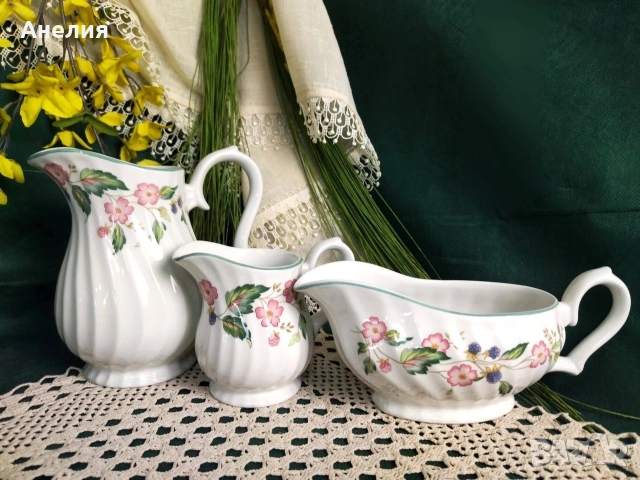 Англия Victorian Rose", снимка 2 - Чинии - 54576684