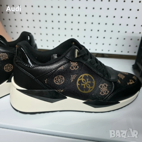 Guess Дамски Маратонки, снимка 3 - Дамски ежедневни обувки - 54623409