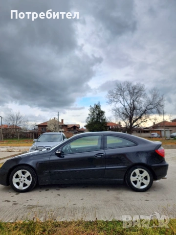 Mercedes-Benz C180 Kompresor, снимка 11 - Автомобили и джипове - 54031115