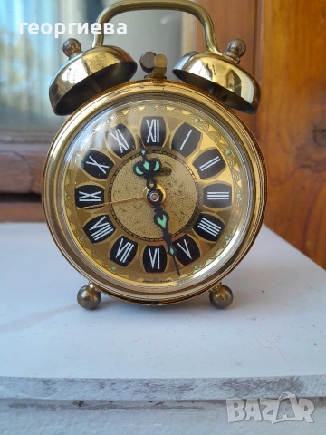 изящен механичен будилник Blessing, снимка 2 - Антикварни и старинни предмети - 54341587