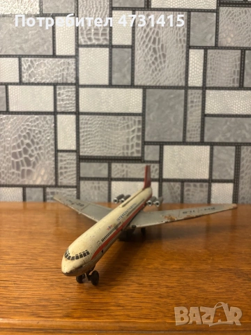 Тенекиен самолет