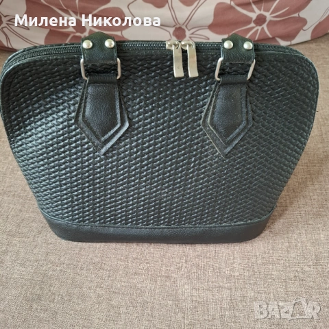Дамска чанта, снимка 2 - Чанти - 54383815