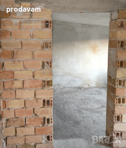 ДВЕ МАСИВНИ ТУХЛЕНИ КЪЩИ + ПАРЦЕЛ за продажба в село Яздач - СПЕШНО - ИЗГОДНО, снимка 18 - Къщи - 49209964