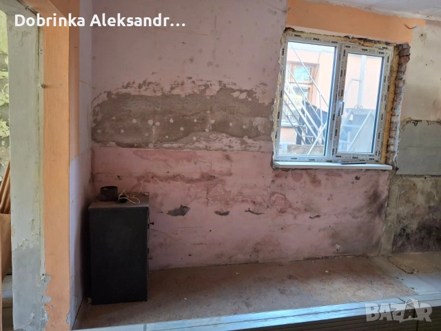 Къща в кв. Гагарин до магазин Лидл, снимка 2 - Къщи - 54983780