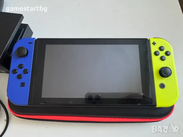 Nintendo Switch 32GB, снимка 2 - Nintendo конзоли - 55679074