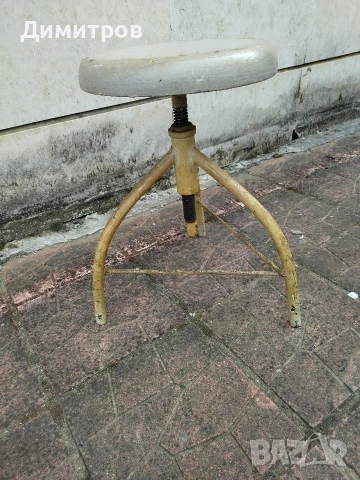 Столче на винт