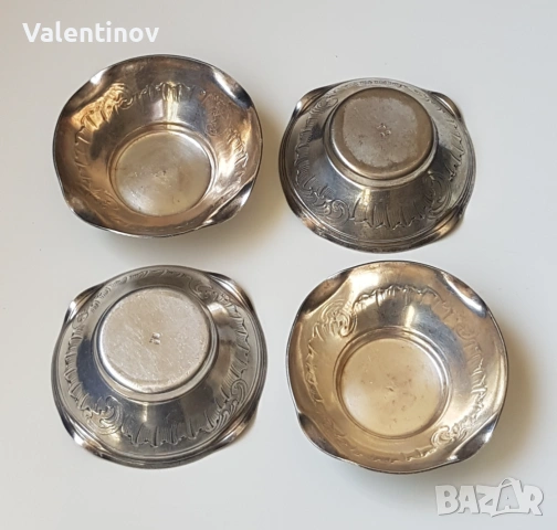 Четири старинни посребрени купички 