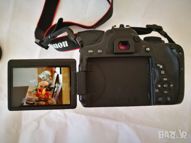 Продавам фотоапарат Canon EOS 750D + обектив 18-135 + 64GB карта + управление Godox EZb + доп.батери, снимка 10 - Фотоапарати - 54563983