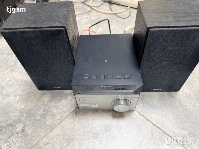 Аудио микросистема SONY HCD-SBT20B CD Player,FM,USB,AUX,Bluetooth, снимка 4 - Аудиосистеми - 53133670