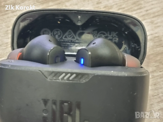 Слушалки JBL с активно шумопотискане, снимка 5 - Безжични слушалки - 54137207