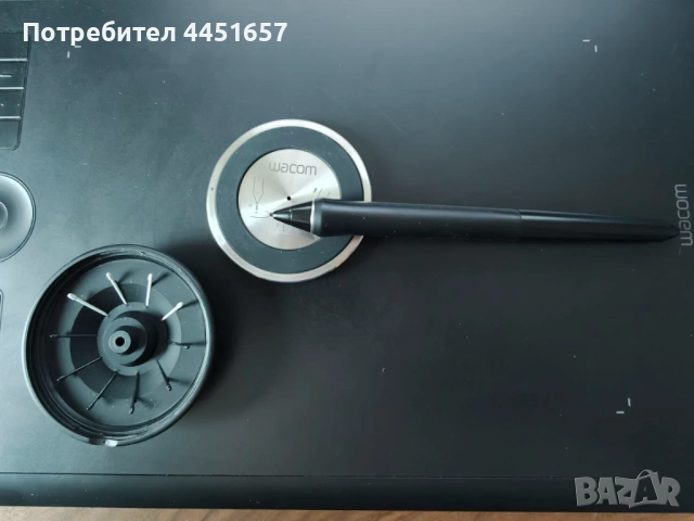 Графичен таблет wacom intuos pro M PTH-660, снимка 2 - Таблети - 54610549
