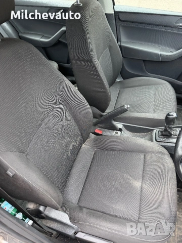 Шкода рапид 1.4тфси на части / Skoda rapid 1.4tfsi , снимка 6 - Автомобили и джипове - 54416931