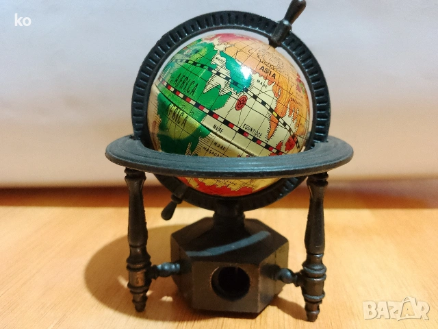 Играчки от Макдоналдс и смърфове и др