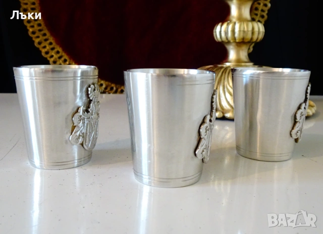 Калаена чаша за ракия,рицар,пушки,орел. , снимка 3 - Антикварни и старинни предмети - 54295431