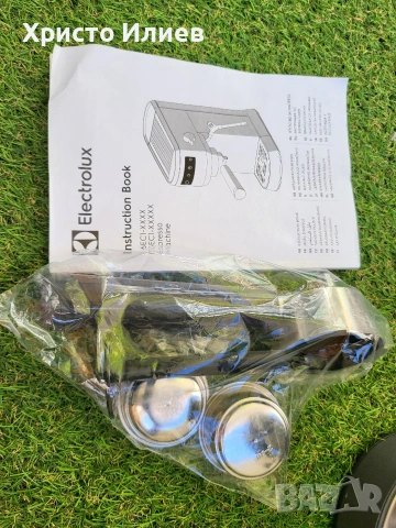 Еспресо кафемашина с ръкохватка Electrolux Explore, снимка 10 - Кафемашини - 54736667