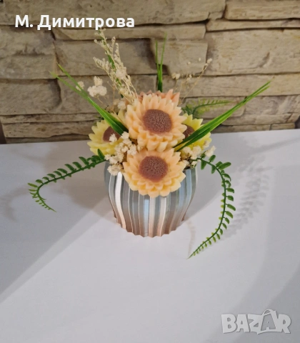 Аранжировка от глицеринов сапун„Златна усмивка“, снимка 7 - Декорация за дома - 54072275