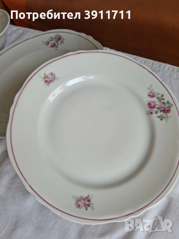 продавам порцеланов сервиз за 12души, снимка 4 - Сервизи - 54007495