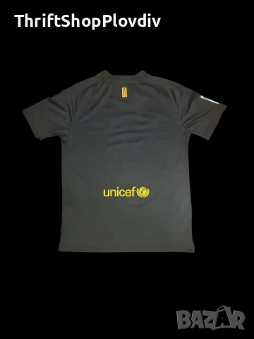 Оригинална футболна тениска Nike FC Barcelona 2011/12 Away – Размер детски L 158-164, снимка 2 - Детски тениски и потници - 55505808